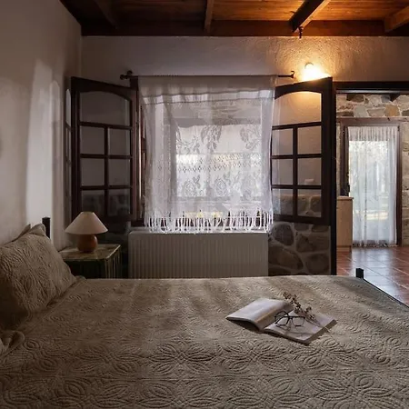 Traditionelles Athos Shadow Am Apartment
