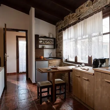 Traditionelles Athos Shadow Am Apartment