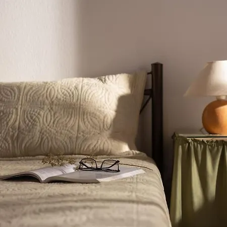 Traditionelles Athos Shadow Am Apartment Paralia Sikias
